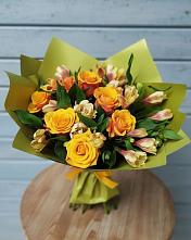 Букет цветов из:  Альстромерии и Розы в Зеленодольске
