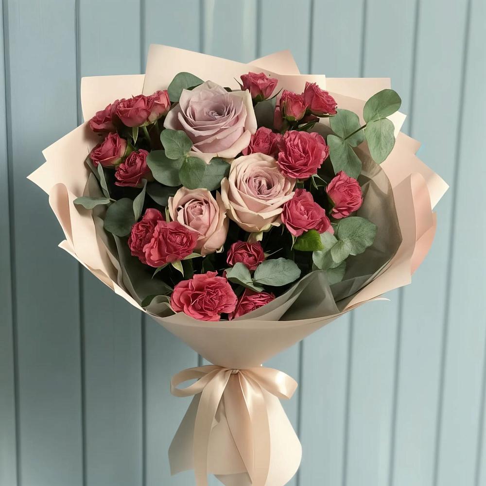 Букет цветов из: Гвоздики и Розы в Зеленодольске