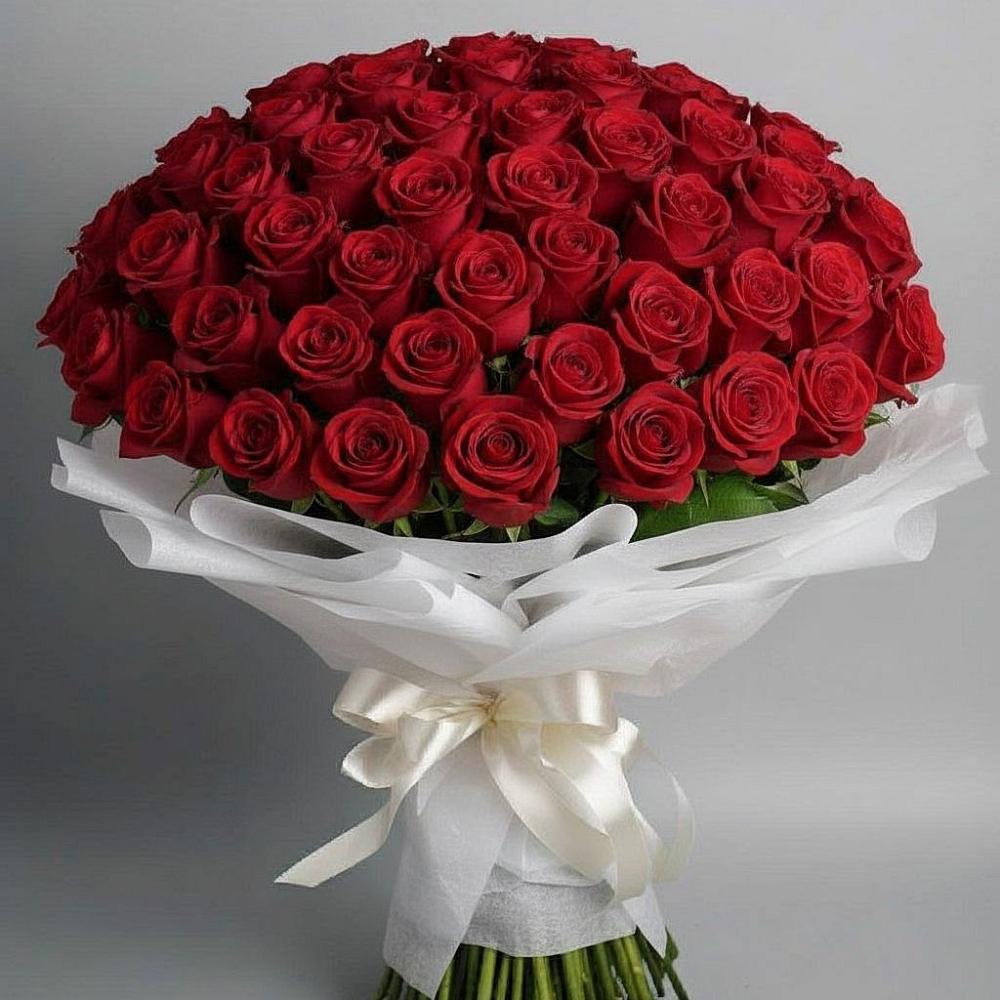 Букет 101 Красная роза Блэк Мэджик в Зеленодольске