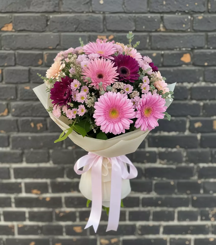 Букет цветов из: Герберы и Хризантемы в Зеленодольске