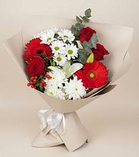 Букет цветов из:  Розы, Хризантемы, Герберы и Лилии в Зеленодольске