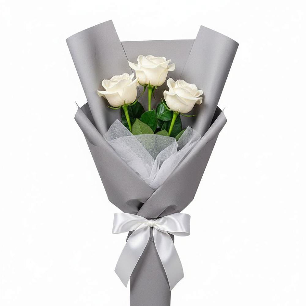 Букет 3 белые розы в Зеленодольске
