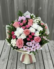Букет цветов из:  Альстромерии, Гвоздики, Розы и Хризантемы в Зеленодольске