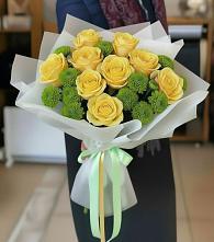 Букет цветов из:  Хризантемы и Розы в Зеленодольске