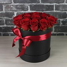 Цветочная композиция из Розы в шляпной коробке #REPLACE_PRED# Зеленодольске
