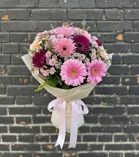 Букет цветов из:  Герберы и Хризантемы в Зеленодольске