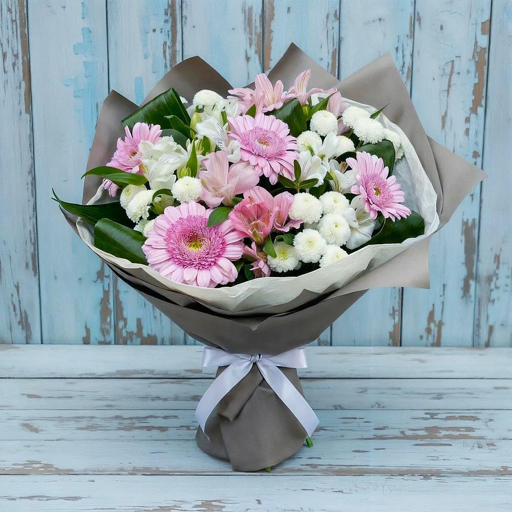 Букет цветов из: Герберы, Альстромерии и Хризантемы в Зеленодольске