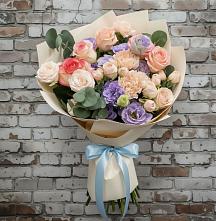 Букет цветов из:  Розы, Лизиантусы и Гвоздики #REPLACE_PRED# Зеленодольске