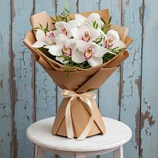Букет цветов из:  Орхидеи и Розы в Зеленодольске